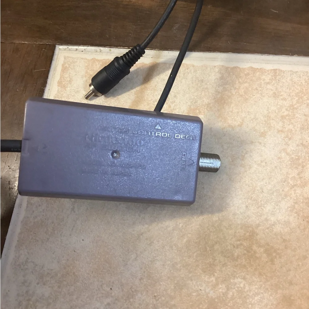Nintendo NES RF AV Cable adapter Switch SNES NES-003 Official OEM
